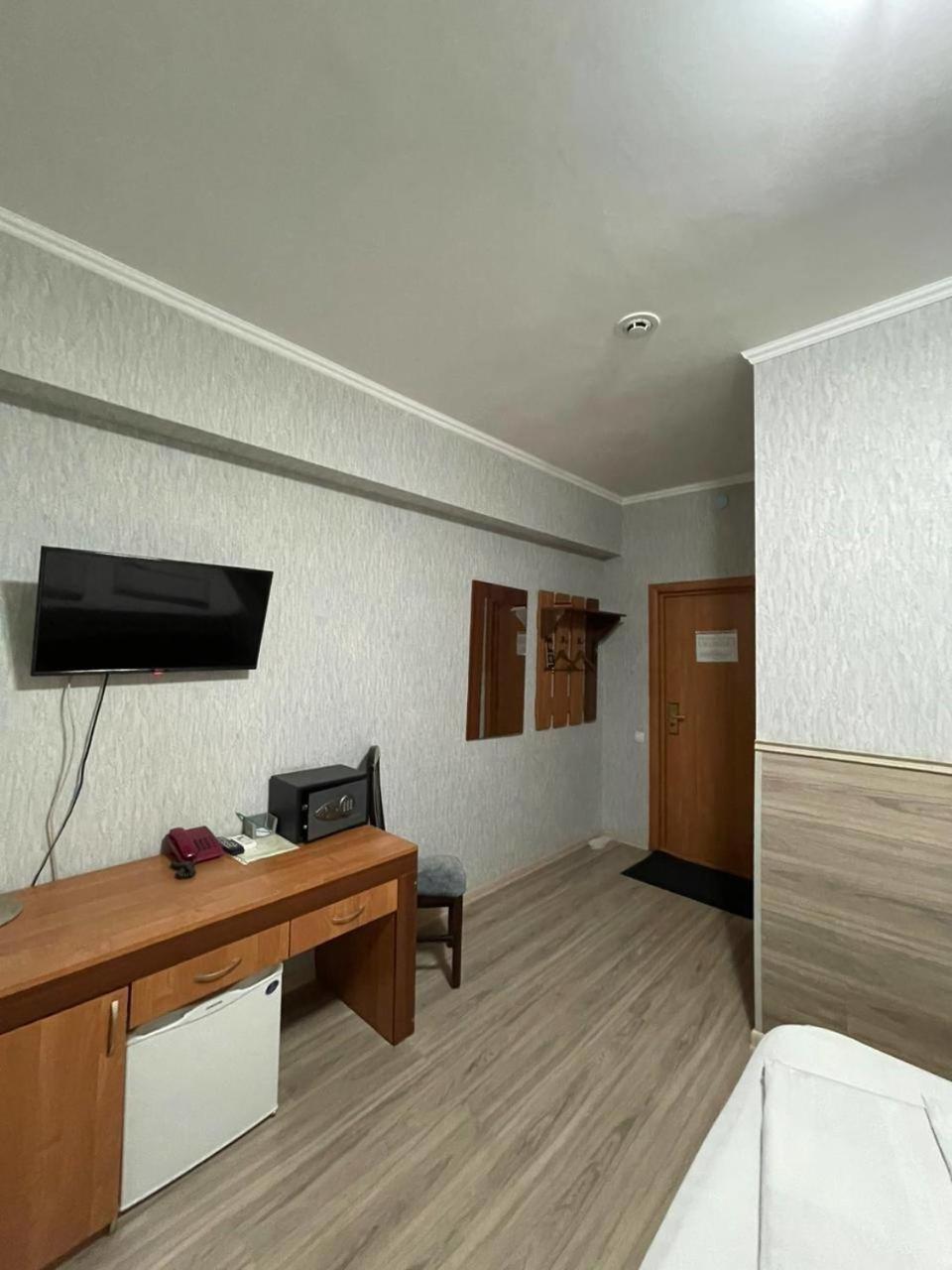 Shanyrak Hotel Temirtau Exterior foto